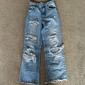 Zara straight leg ripped jeans | light wash | cut to length | size 4
